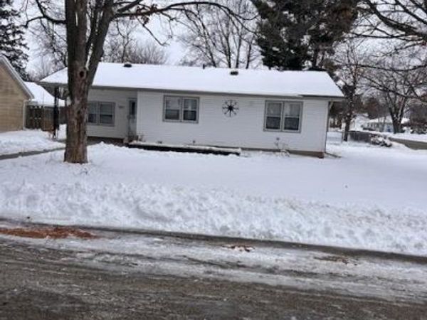 401 E 6th Avenue, Brodhead, WI 53520