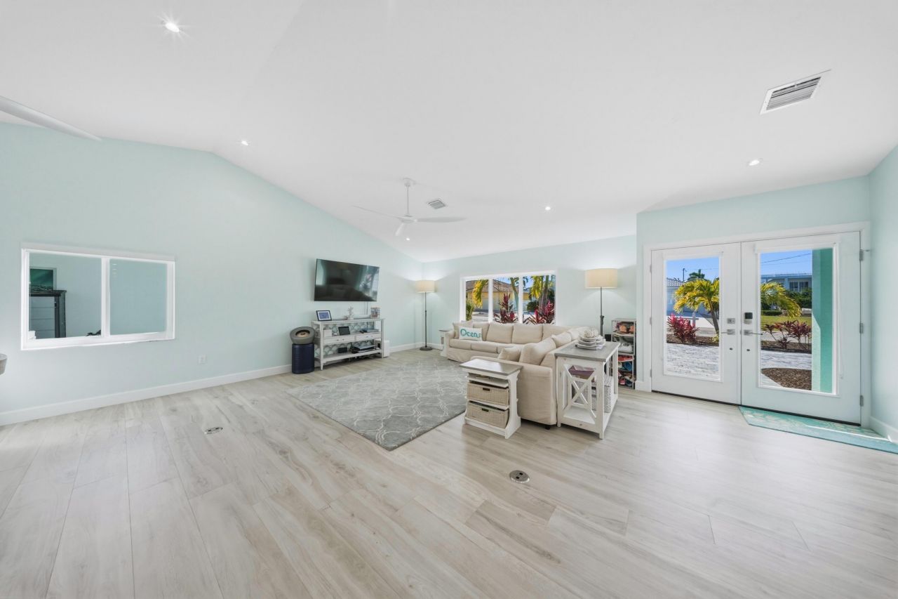 230 13th Street, Key Colony, FL 33051 Photo