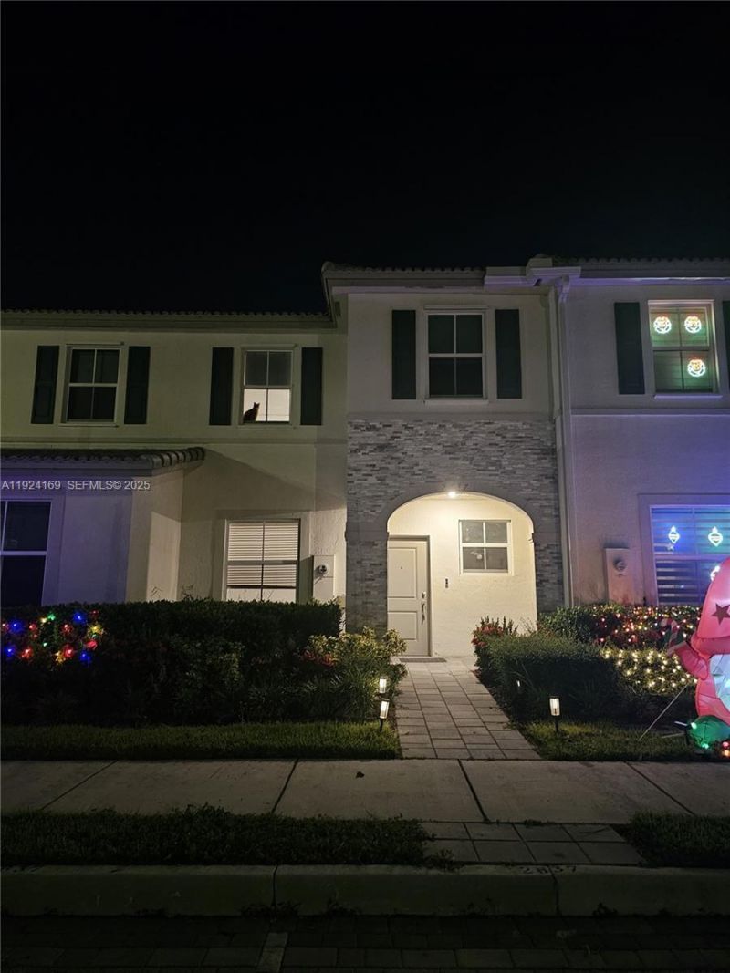 2637 SE 17th St, Unit 2637, Homestead, FL 33035 Photo