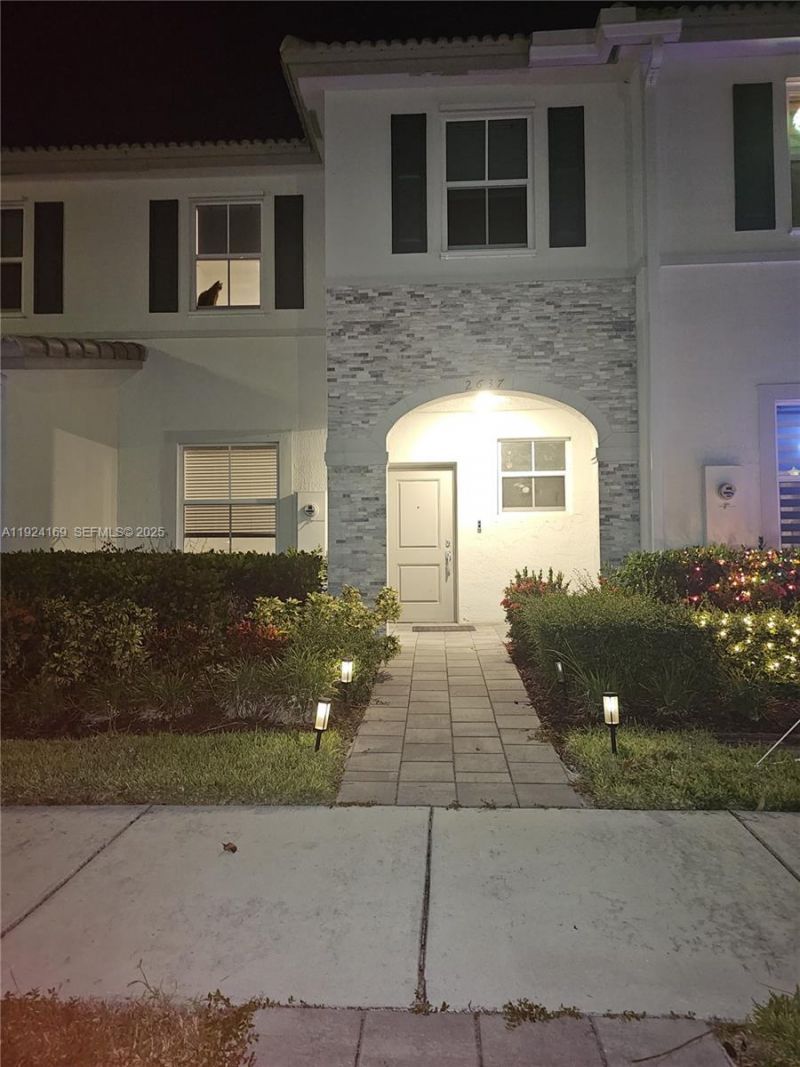 2637 SE 17th St, Unit 2637, Homestead, FL 33035 Photo