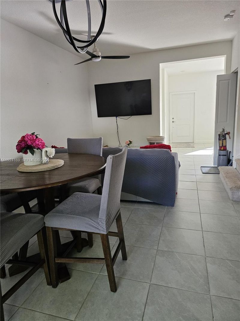 2637 SE 17th St, Unit 2637, Homestead, FL 33035 Photo