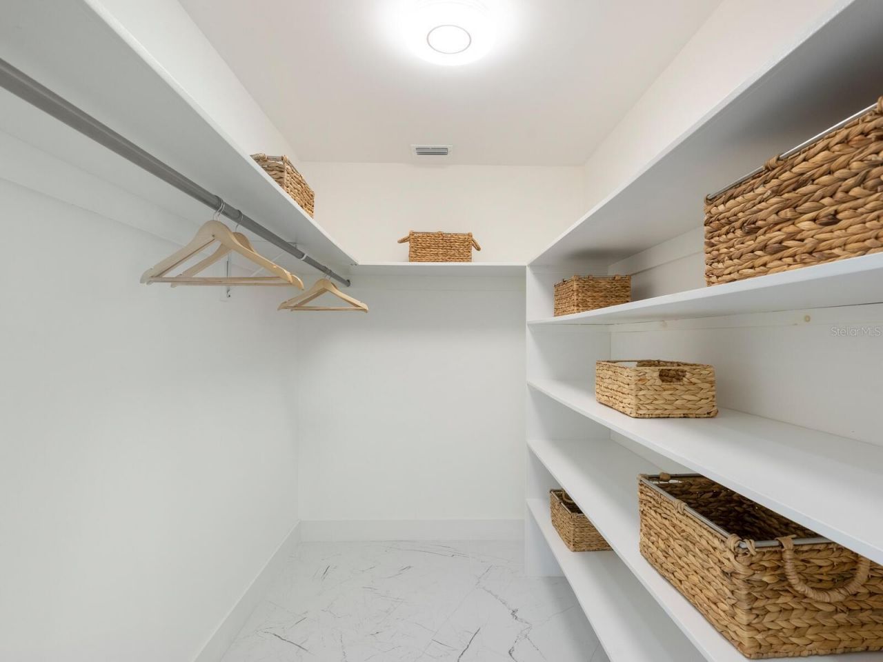 749 Tropical Circle, Sarasota, FL 34242 Photo