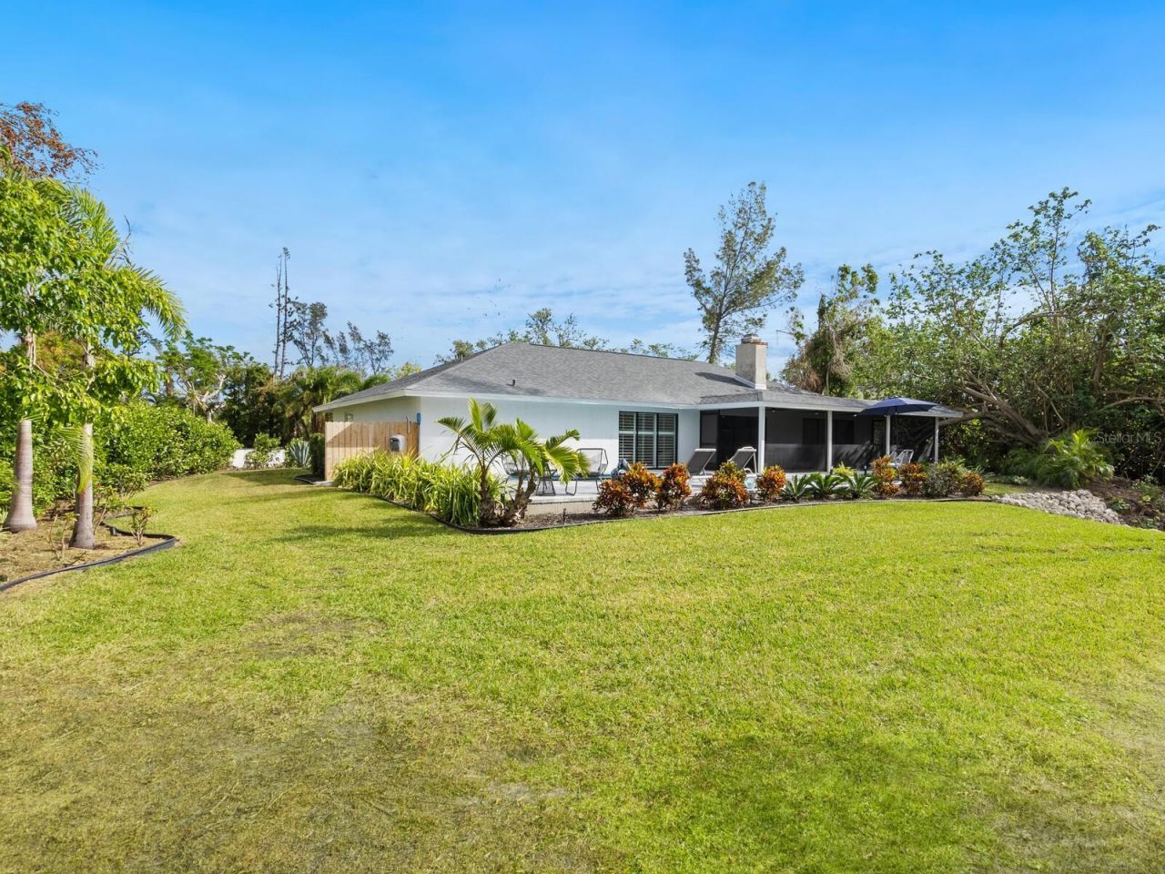 749 Tropical Circle, Sarasota, FL 34242 Photo