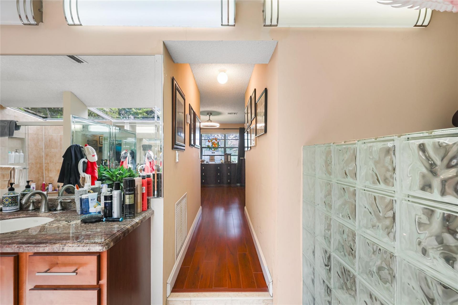 9700 NW 28th St, Hollywood, FL 33024 Photo