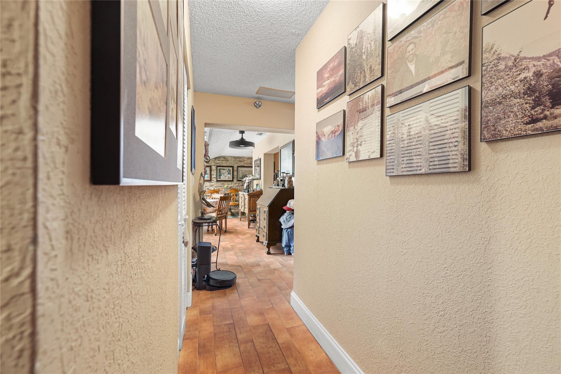 9700 NW 28th St, Hollywood, FL 33024 Photo