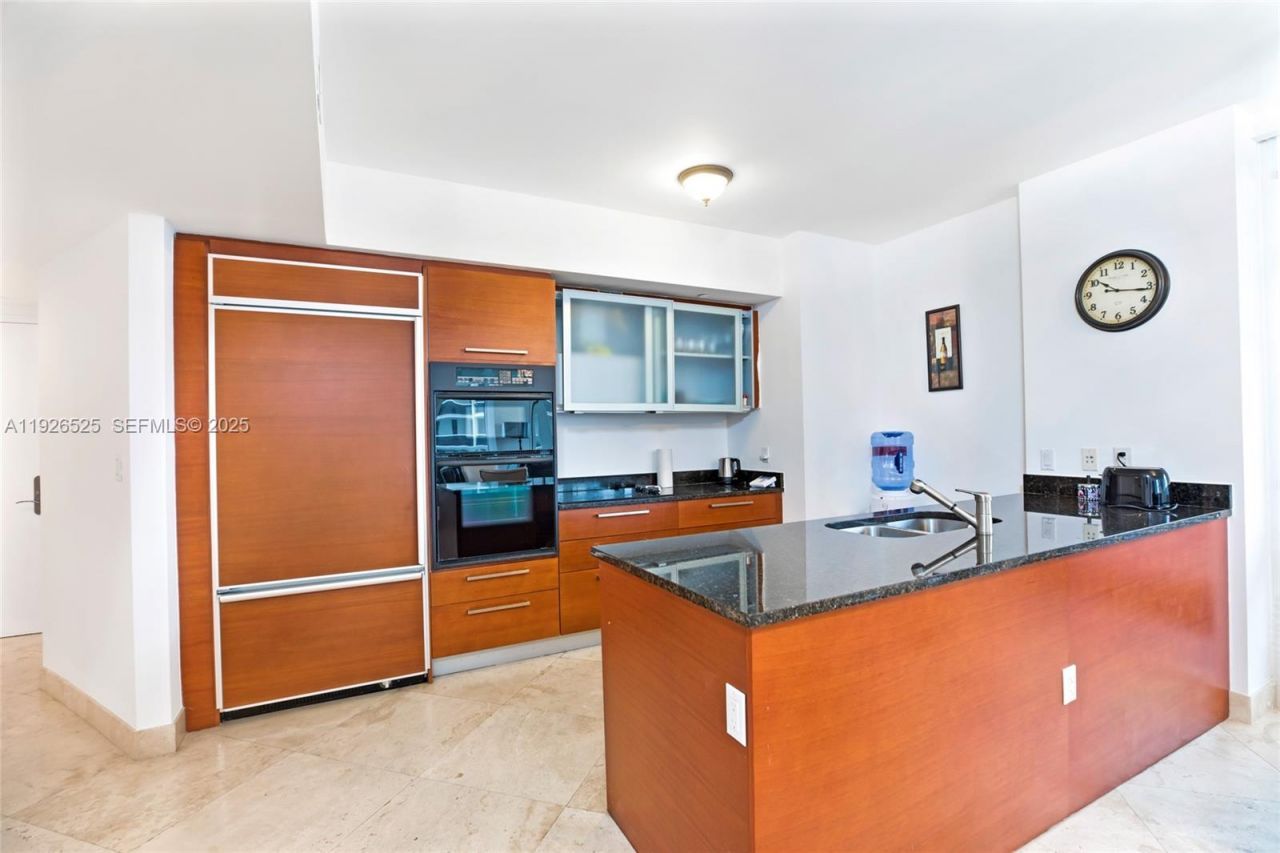 1830 S Ocean Dr, Unit 2808, Hallandale Beach, FL 33009 Photo