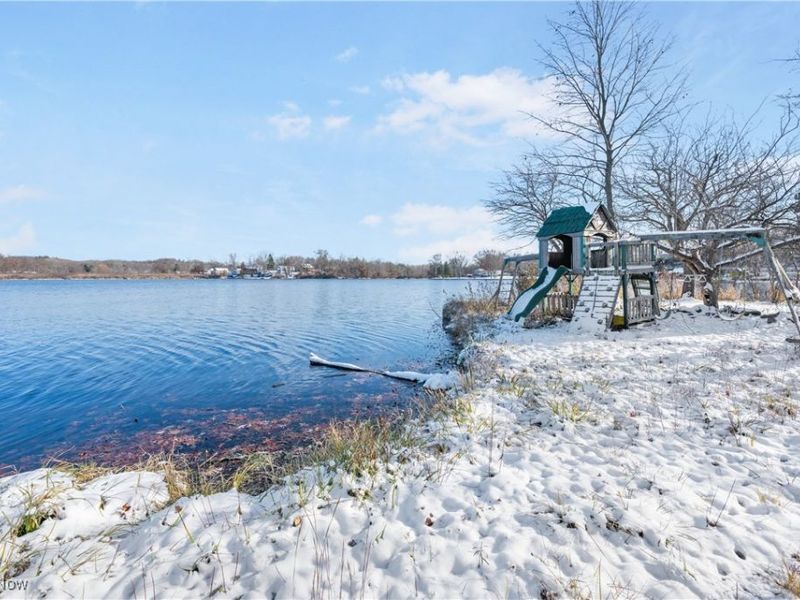 584 Apple Drive, Coventry, OH 44319 Photo 11