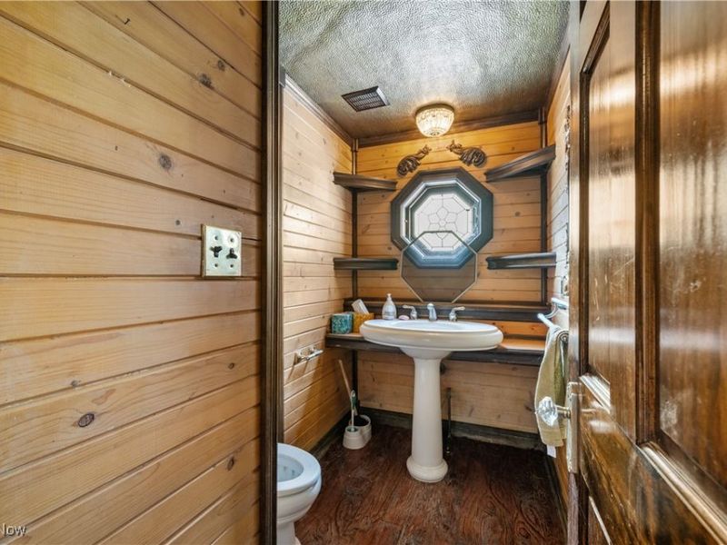 584 Apple Drive, Coventry, OH 44319 Photo 25