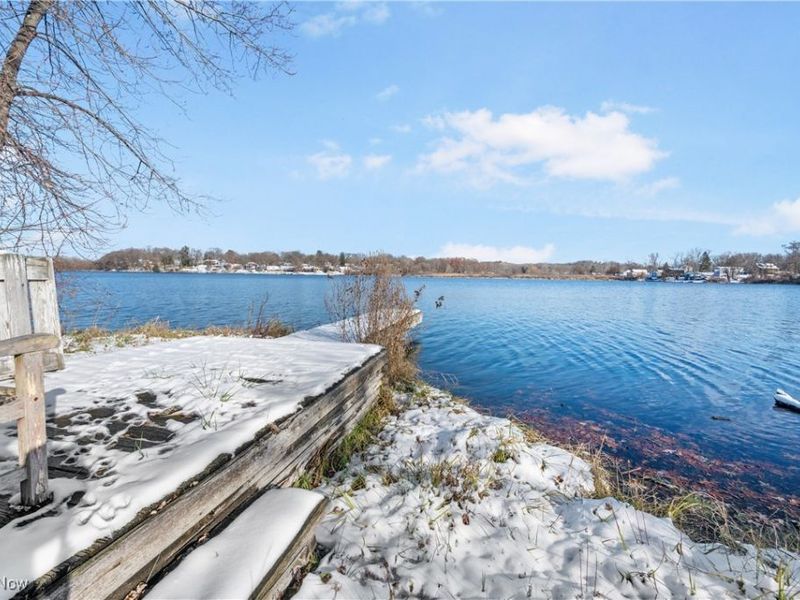 584 Apple Drive, Coventry, OH 44319 Photo 8