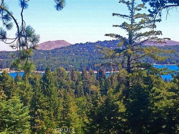 525 Ca-173, Lake Arrowhead, CA 92352