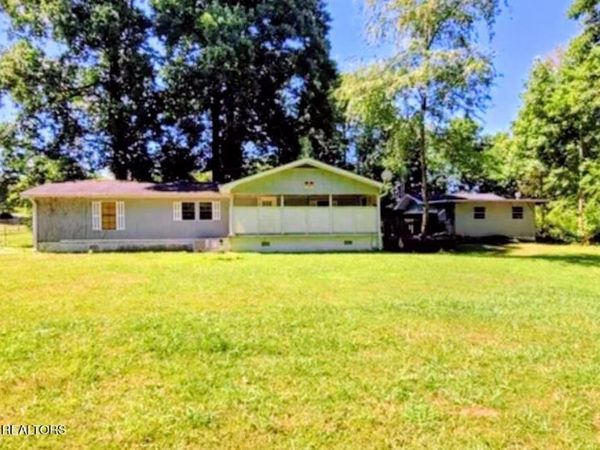 4563 Cherokee Drive, Strawberry Plains, TN 37871