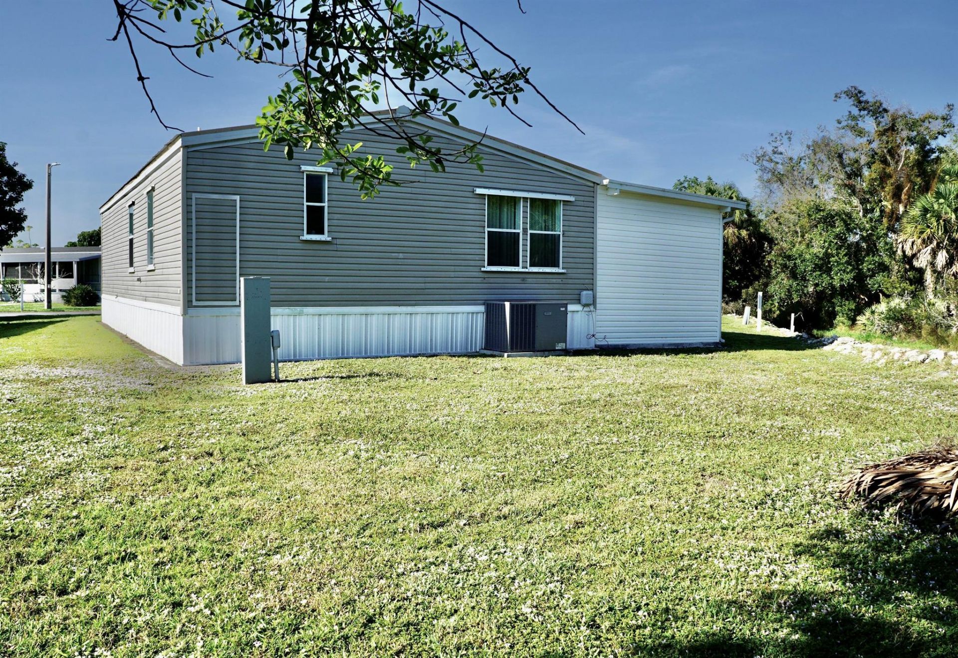 325 Mockingbird Avenue, Fort Pierce, FL 34982 Photo