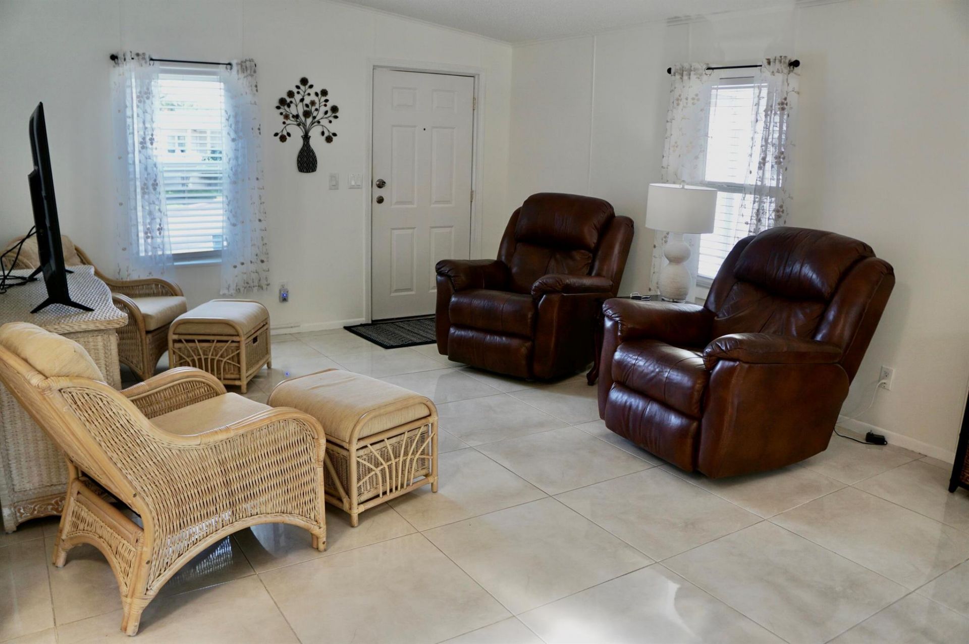 325 Mockingbird Avenue, Fort Pierce, FL 34982 Photo