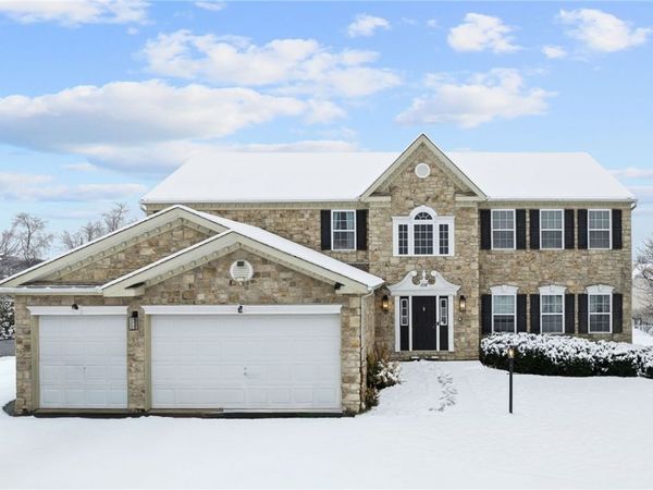 108 Stallion Rd, Clinton, PA 15026