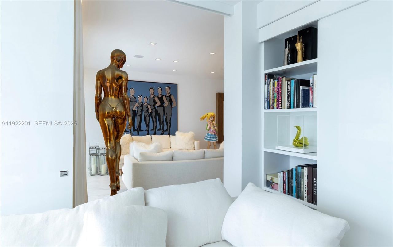 11 Island Ave, Unit PH6, Miami Beach, FL 33139 Photo