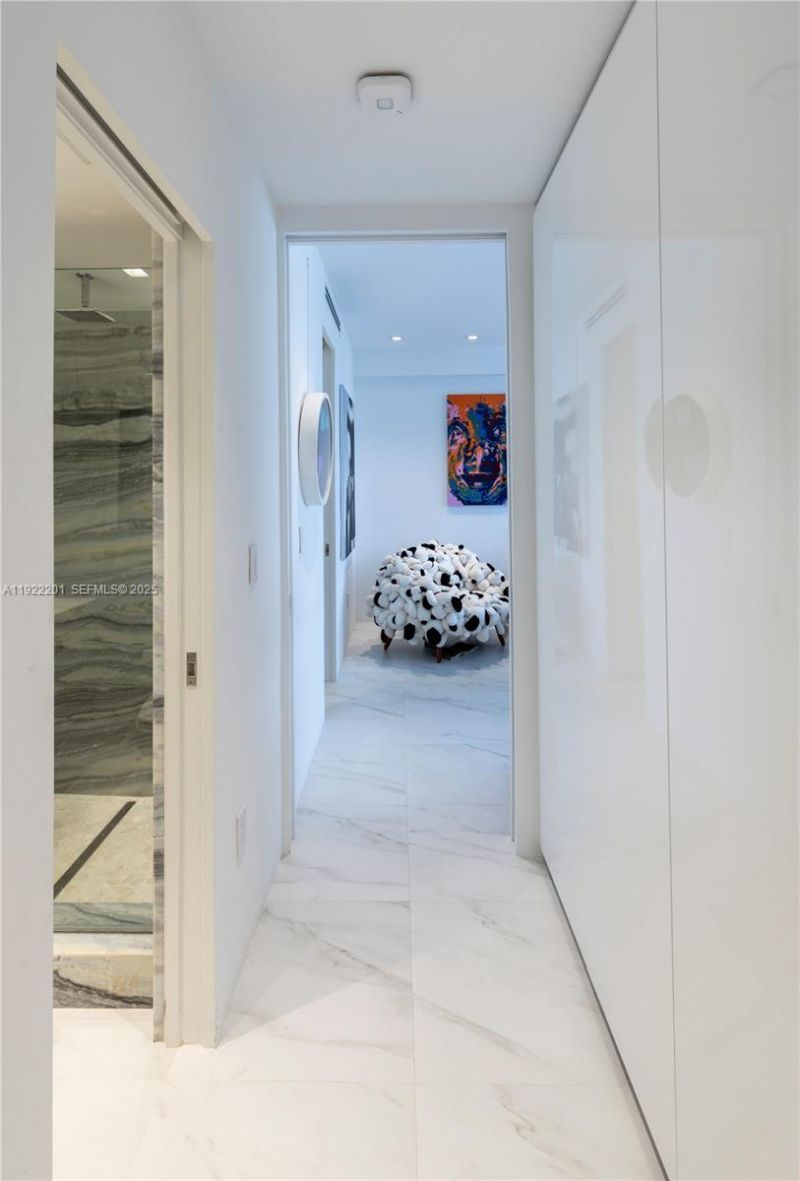 11 Island Ave, Unit PH6, Miami Beach, FL 33139 Photo