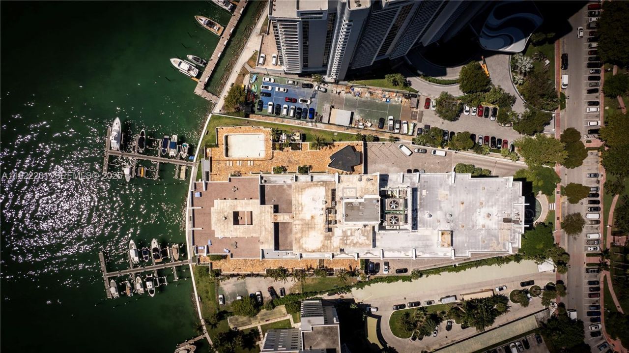 11 Island Ave, Unit PH6, Miami Beach, FL 33139 Photo