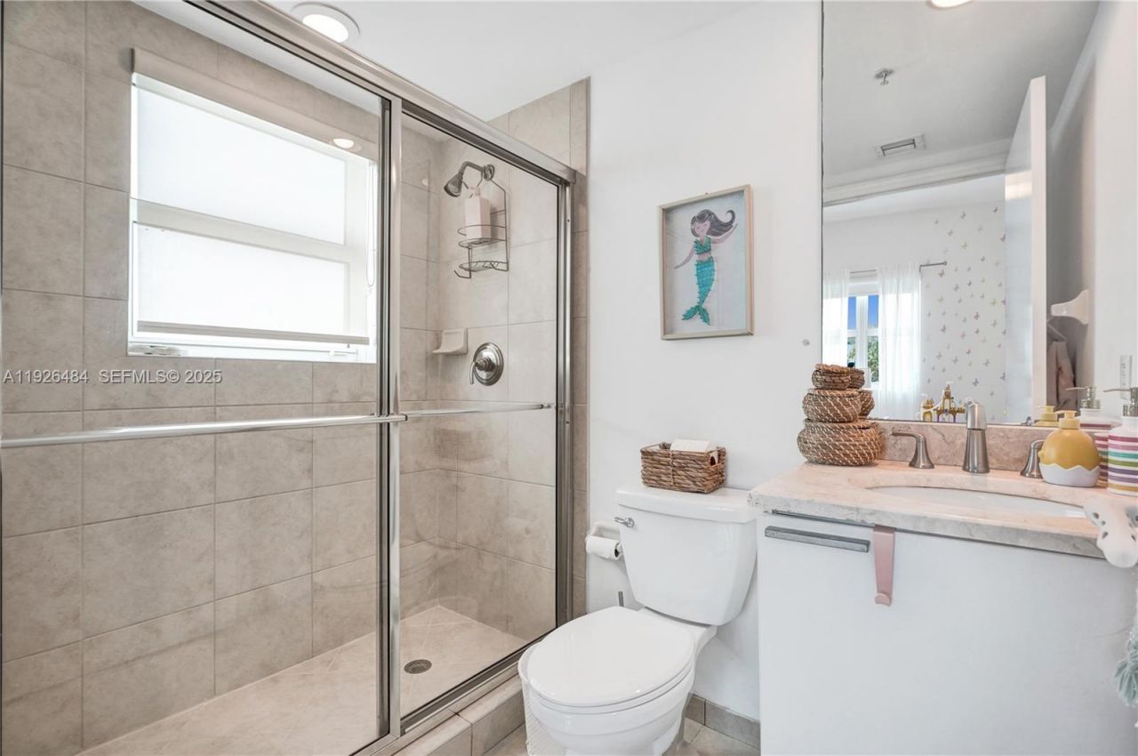 14951 Royal Oaks Ln, Unit 401, North Miami, FL 33181 Photo