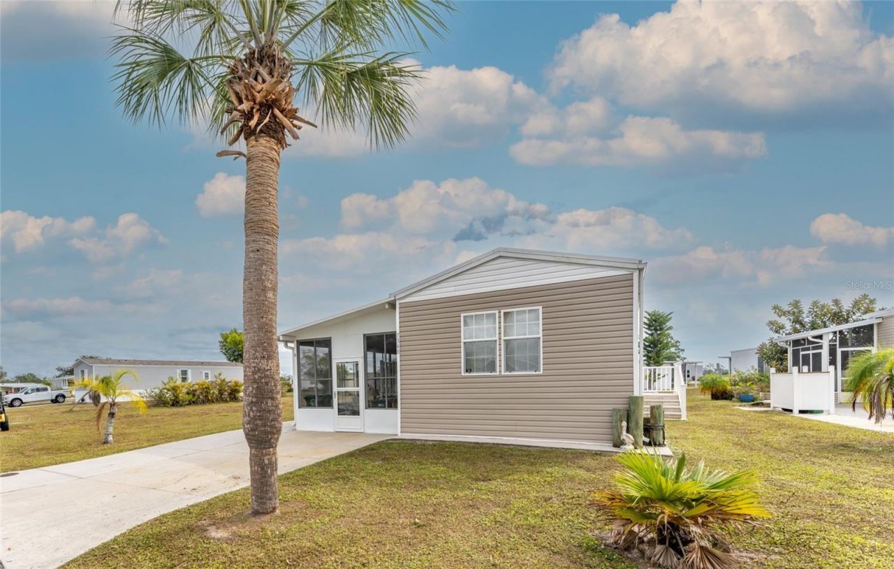 7348 Swinton Ave, Port Charlotte, FL 33981 Main Photo