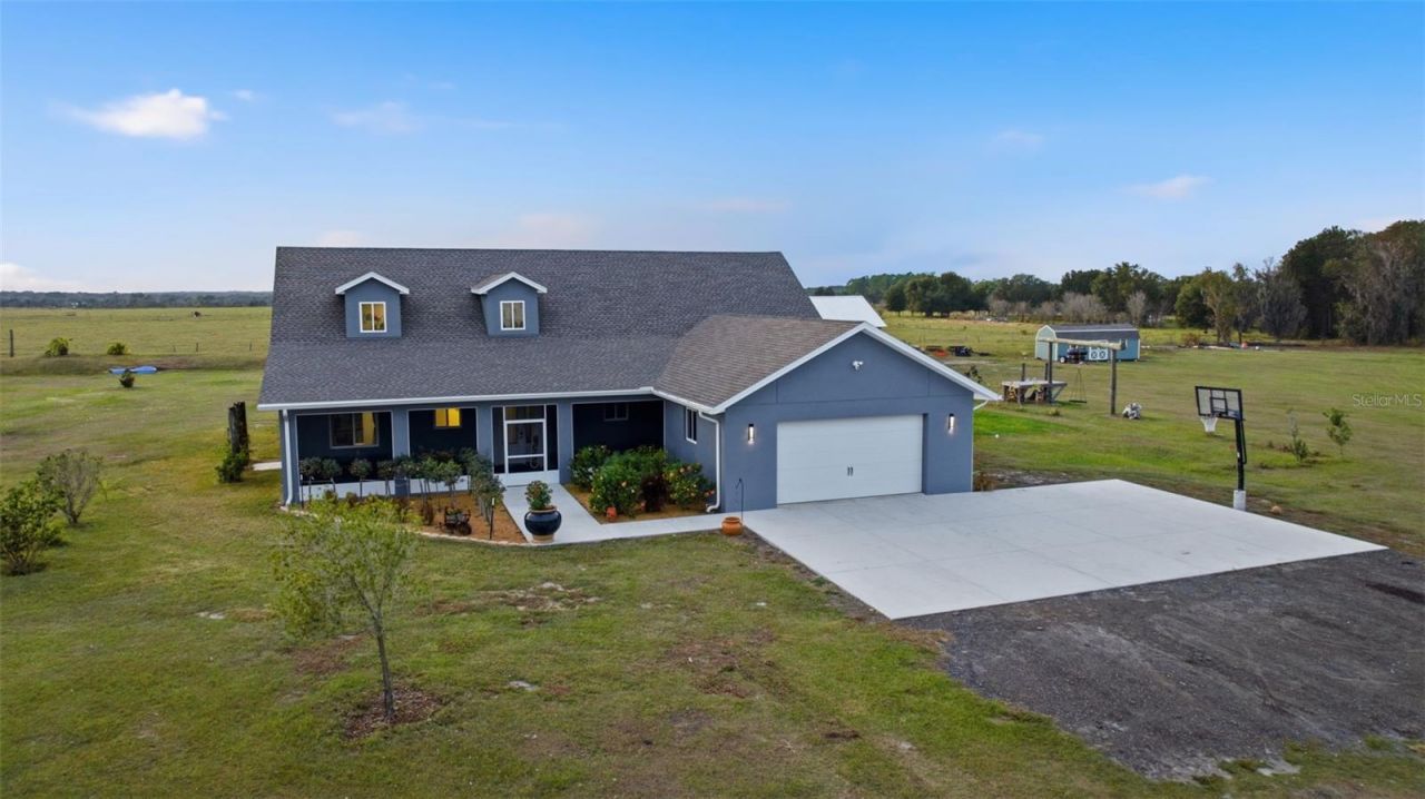 17165 Lake Iola Road, Dade City, FL 33523 Photo