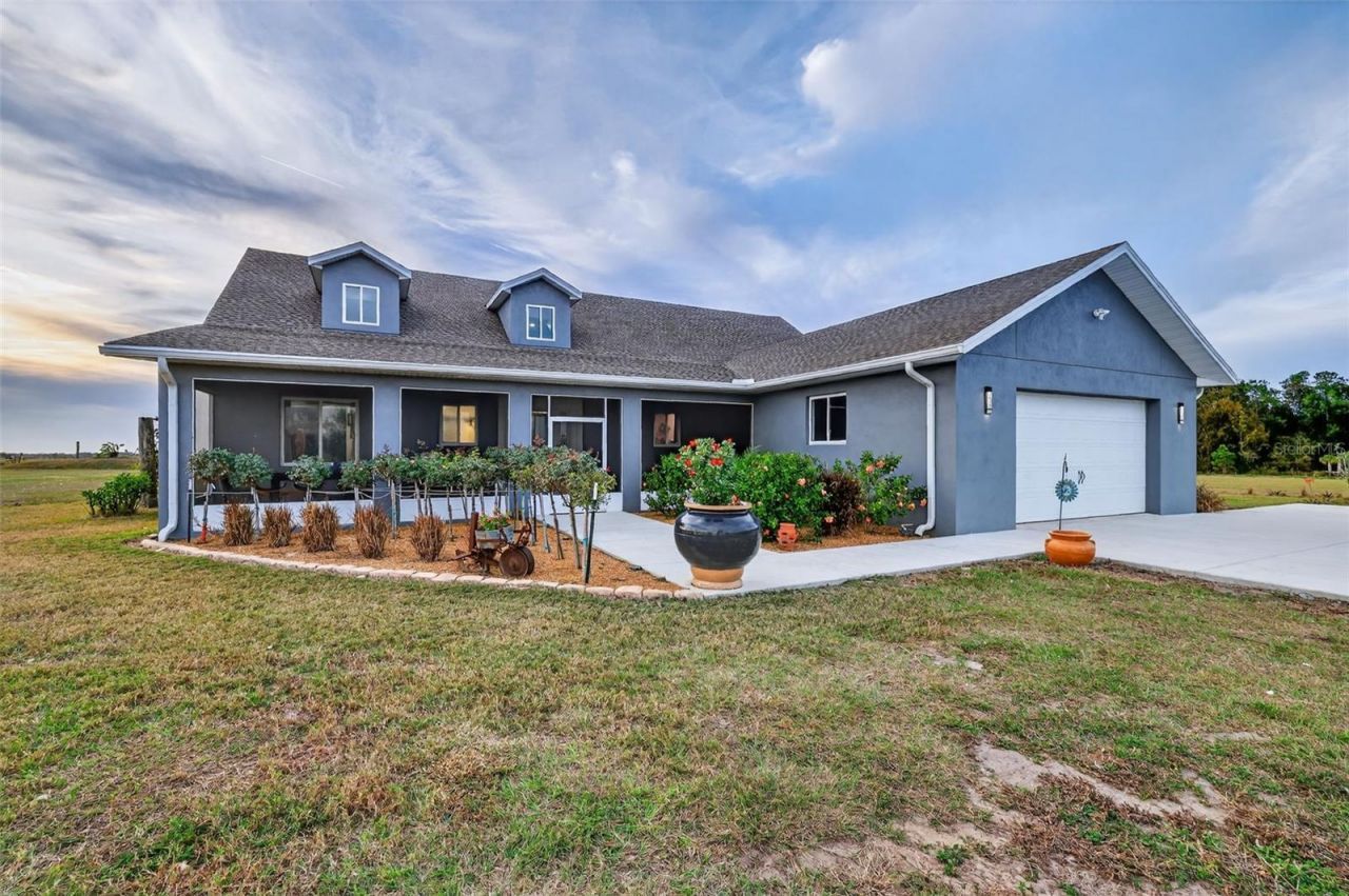 17165 Lake Iola Road, Dade City, FL 33523 Photo