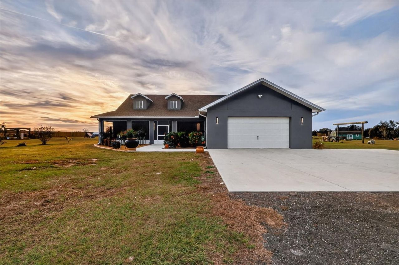 17165 Lake Iola Road, Dade City, FL 33523 Photo