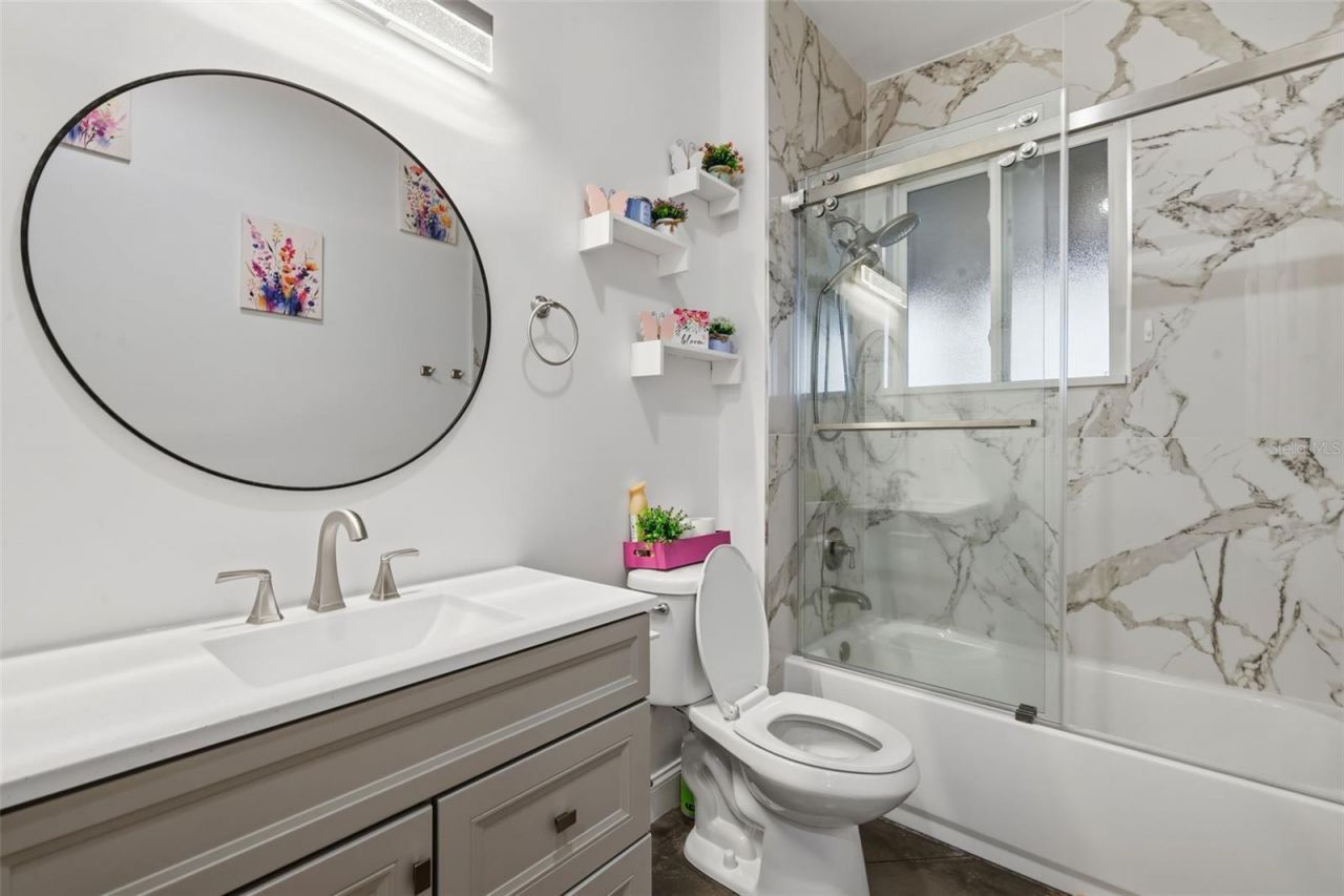 17165 Lake Iola Road, Dade City, FL 33523 Photo