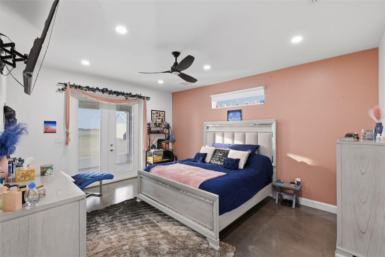 17165 Lake Iola Road, Dade City, FL 33523 Photo