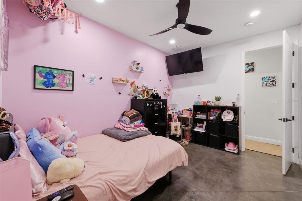 17165 Lake Iola Road, Dade City, FL 33523 Photo