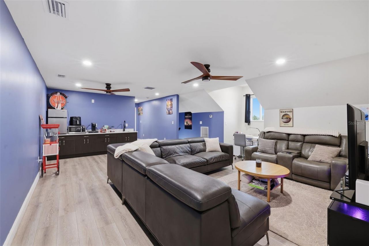 17165 Lake Iola Road, Dade City, FL 33523 Photo