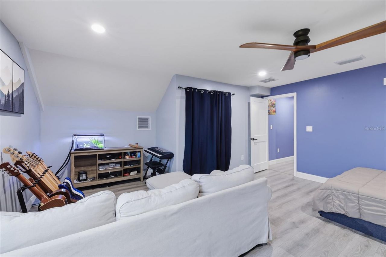 17165 Lake Iola Road, Dade City, FL 33523 Photo