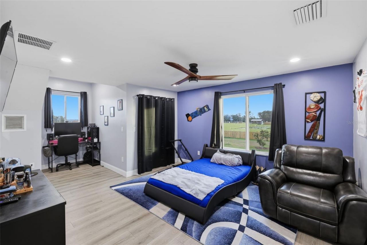 17165 Lake Iola Road, Dade City, FL 33523 Photo