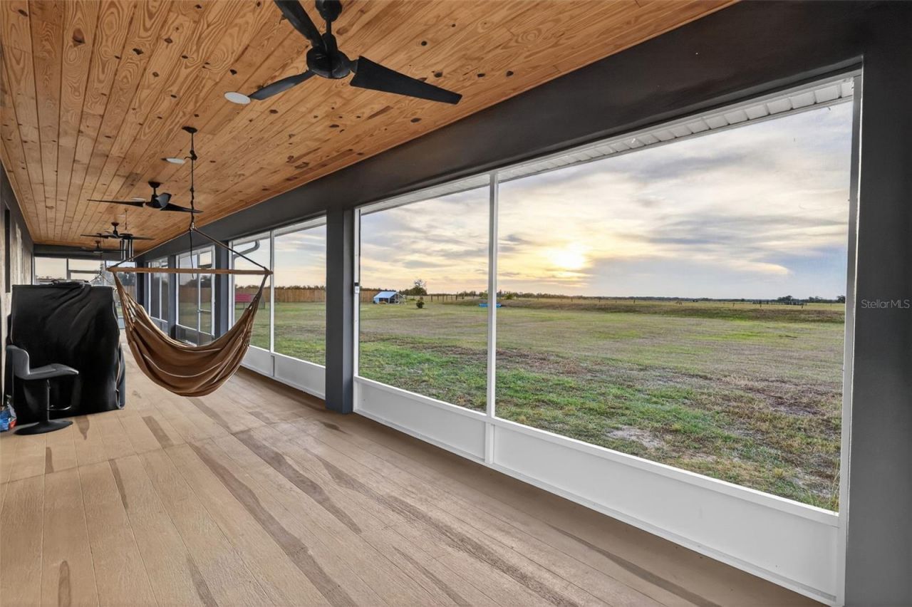 17165 Lake Iola Road, Dade City, FL 33523 Photo