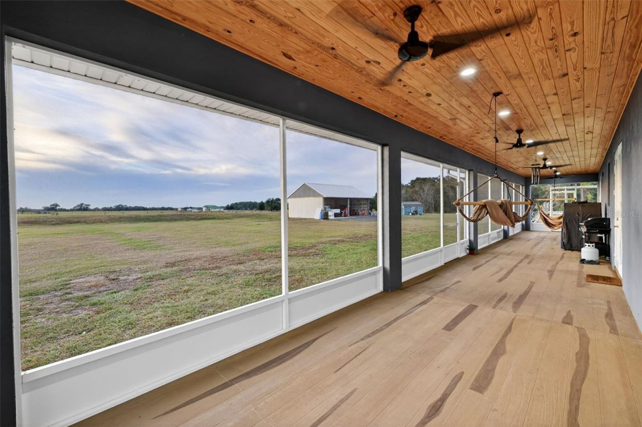 17165 Lake Iola Road, Dade City, FL 33523 Photo