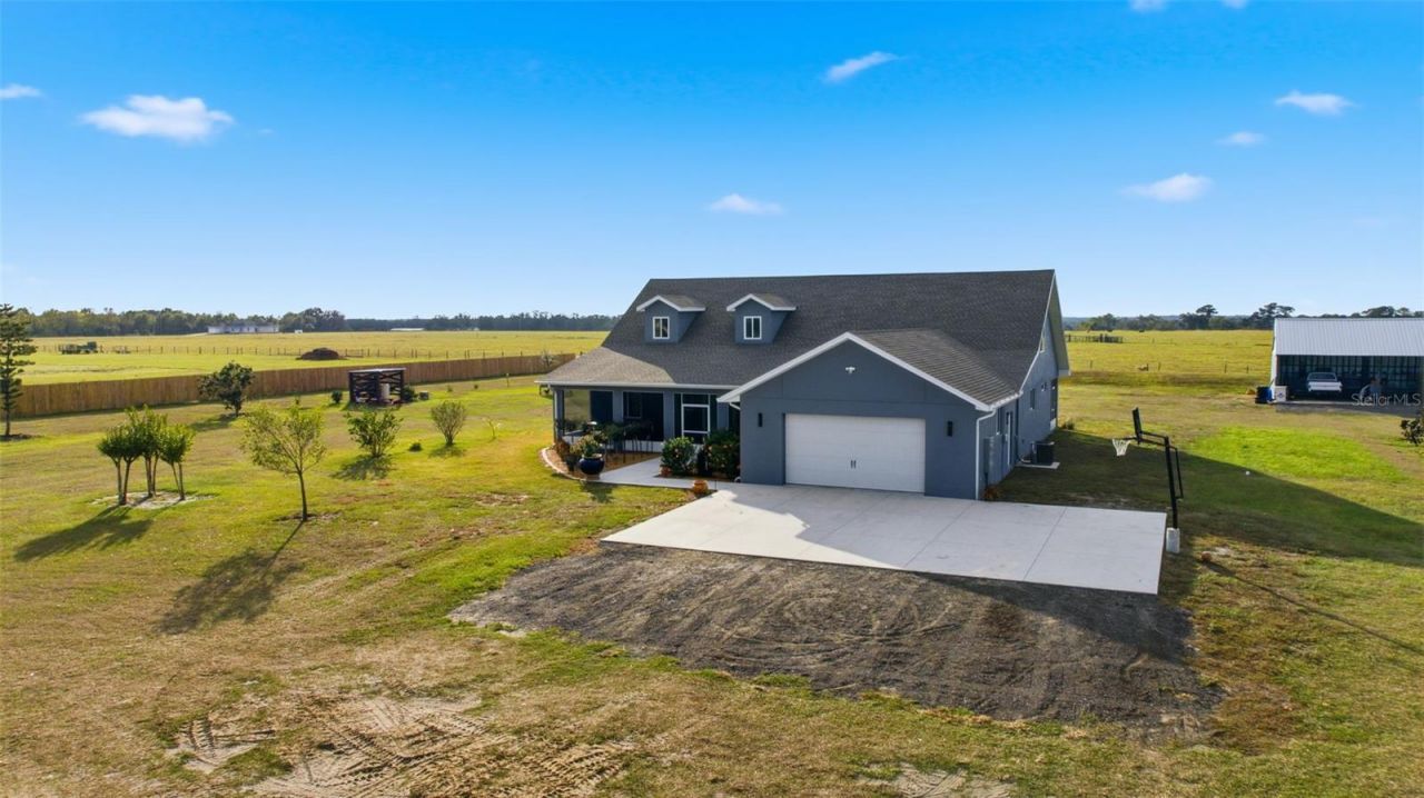 17165 Lake Iola Road, Dade City, FL 33523 Photo