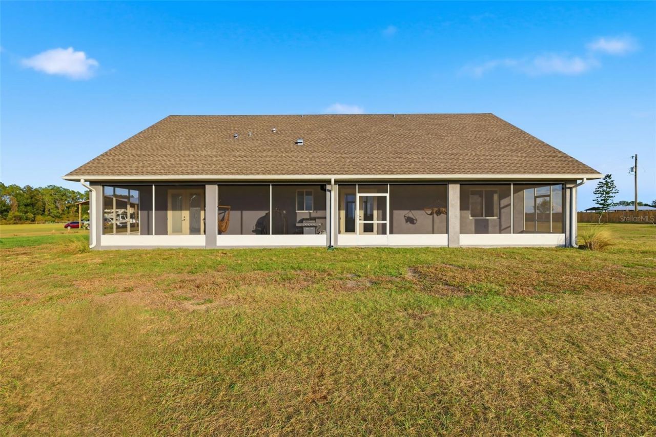 17165 Lake Iola Road, Dade City, FL 33523 Photo
