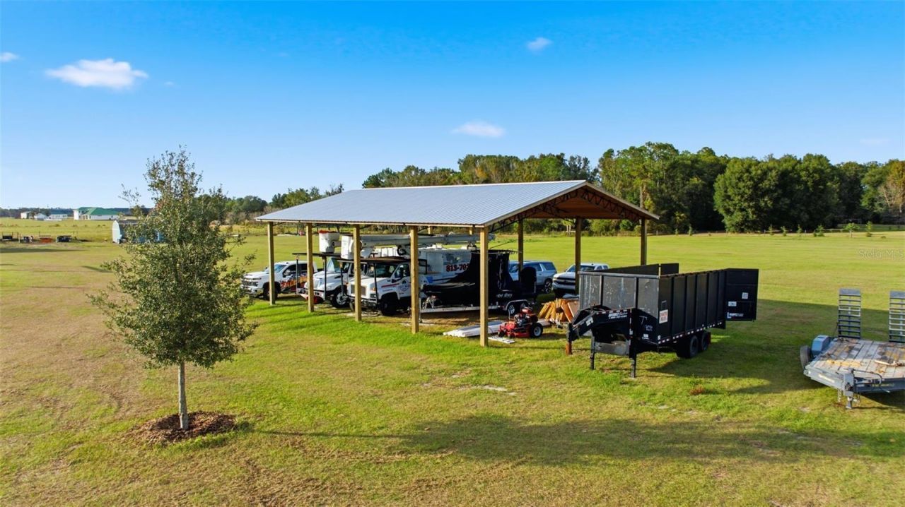 17165 Lake Iola Road, Dade City, FL 33523 Photo