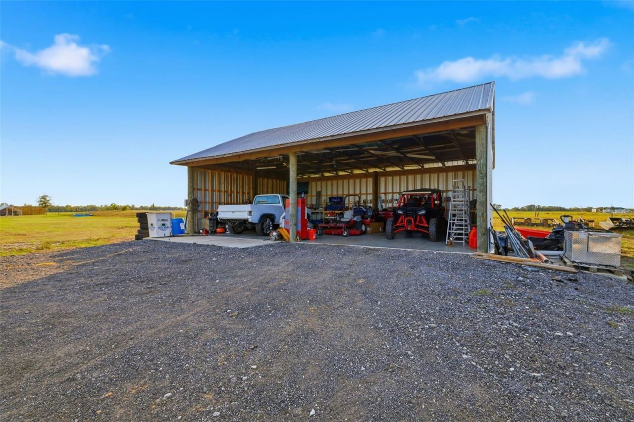 17165 Lake Iola Road, Dade City, FL 33523 Photo