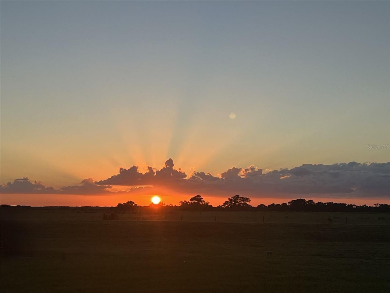 17165 Lake Iola Road, Dade City, FL 33523 Photo