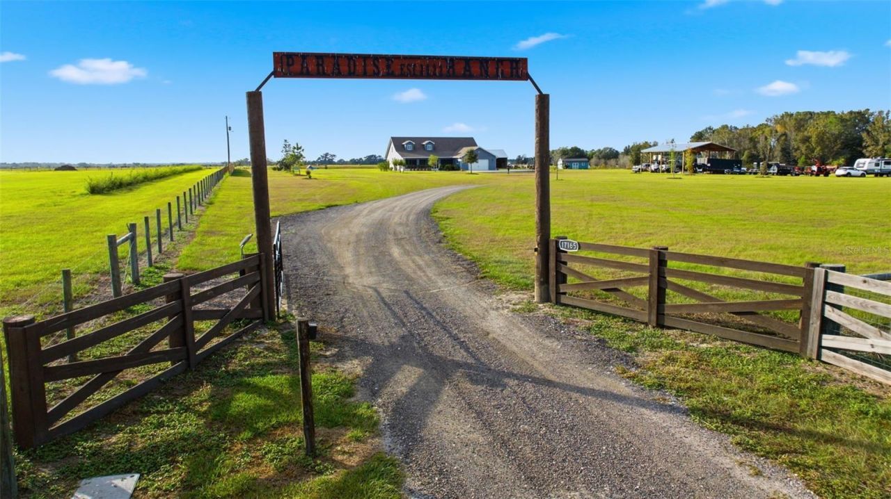 17165 Lake Iola Road, Dade City, FL 33523 Photo