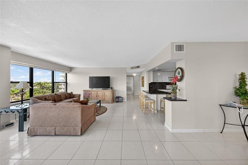 3800 Galt Ocean Drive, Unit 511, Fort Lauderdale, FL 33308 Photo