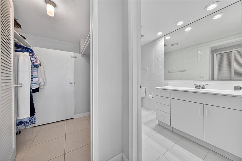 3800 Galt Ocean Drive, Unit 511, Fort Lauderdale, FL 33308 Photo