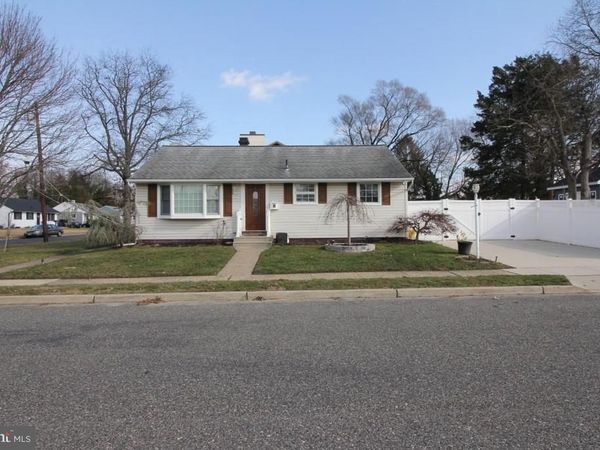 300 CRESSMONT AVENUE, BLACKWOOD, NJ 08012