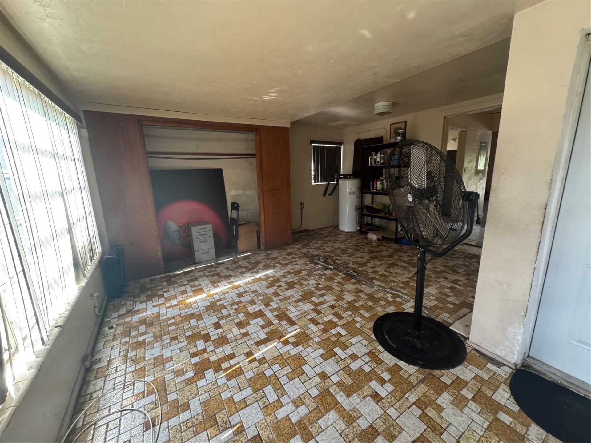 1300 NW 42nd Street, Miami, FL 33142 Photo