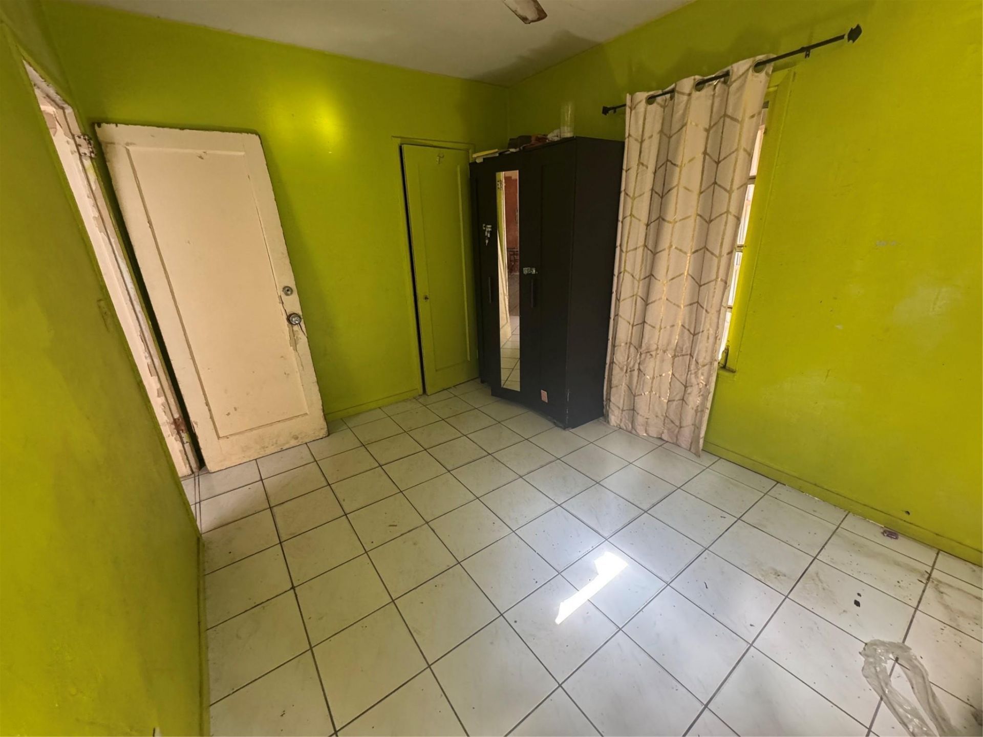 1300 NW 42nd Street, Miami, FL 33142 Photo