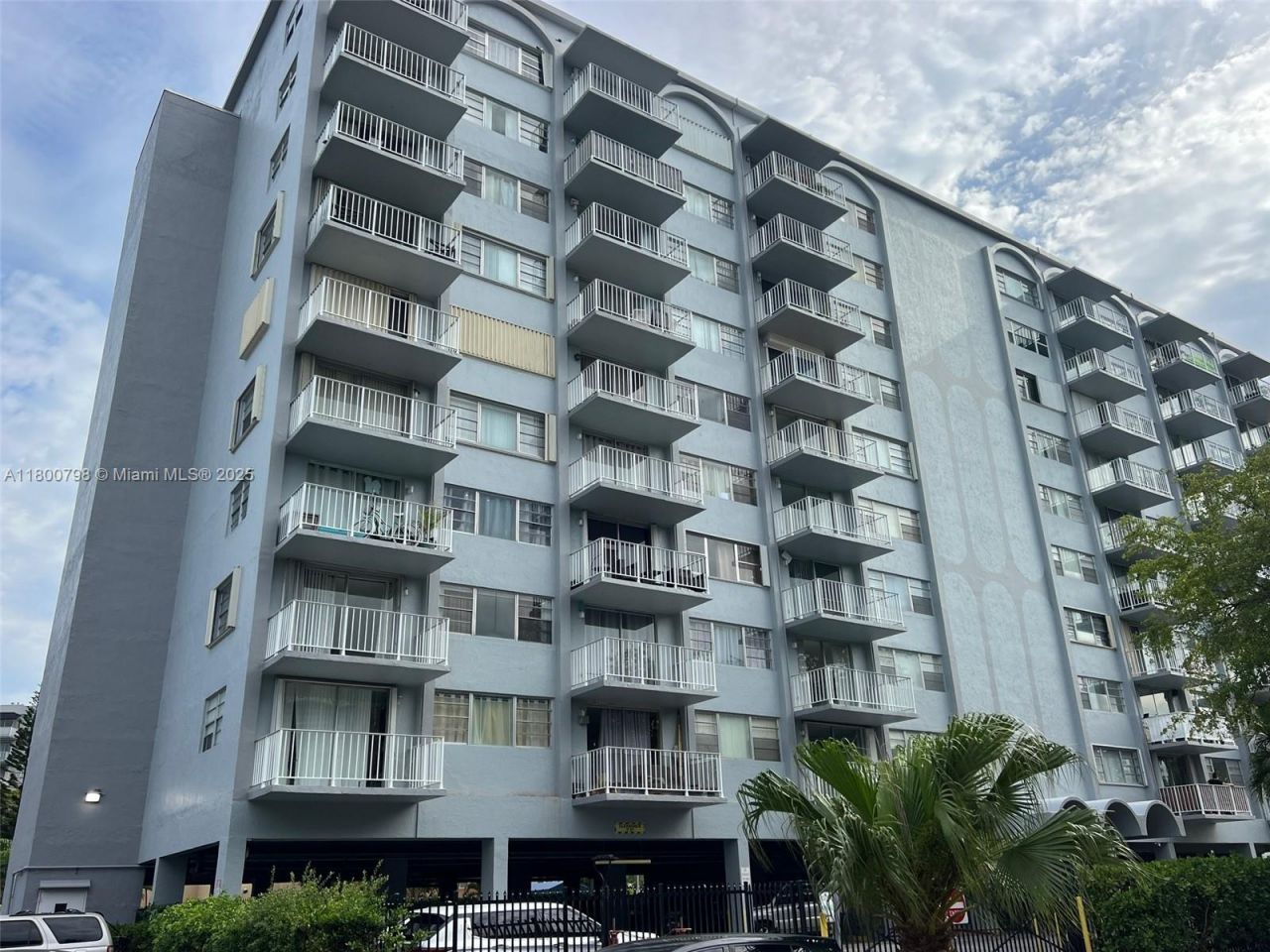 1470 NE 125th Ter, Unit 810, North Miami, FL 33161 Photo