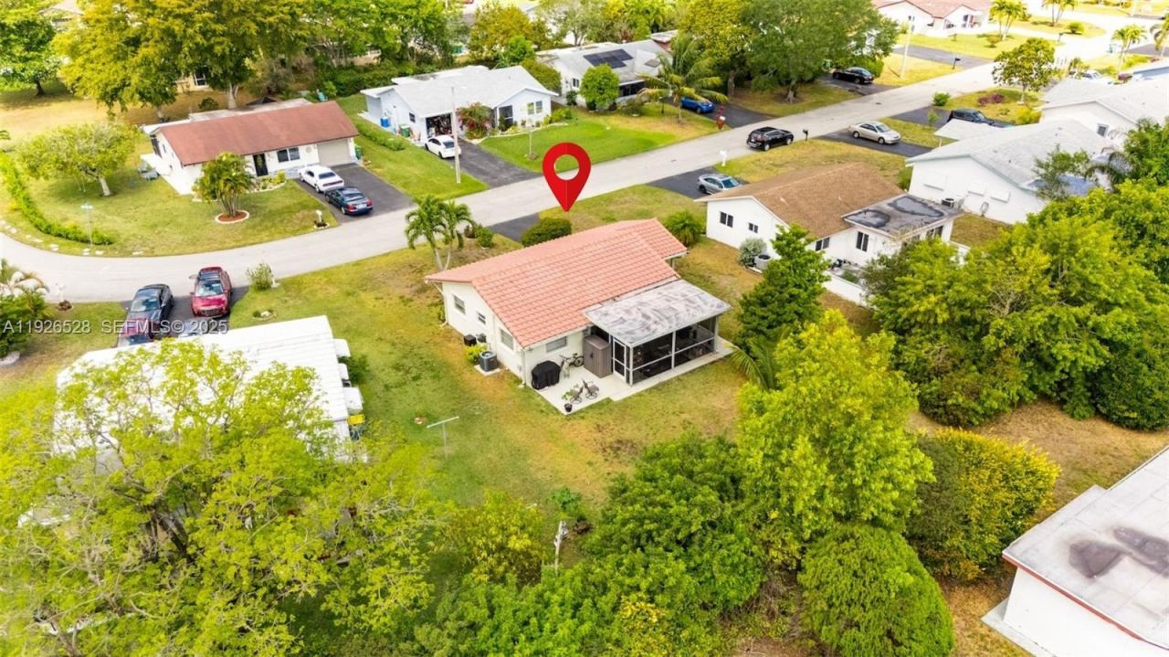 7002 NW 95th Ave, Tamarac, FL 33321 Photo
