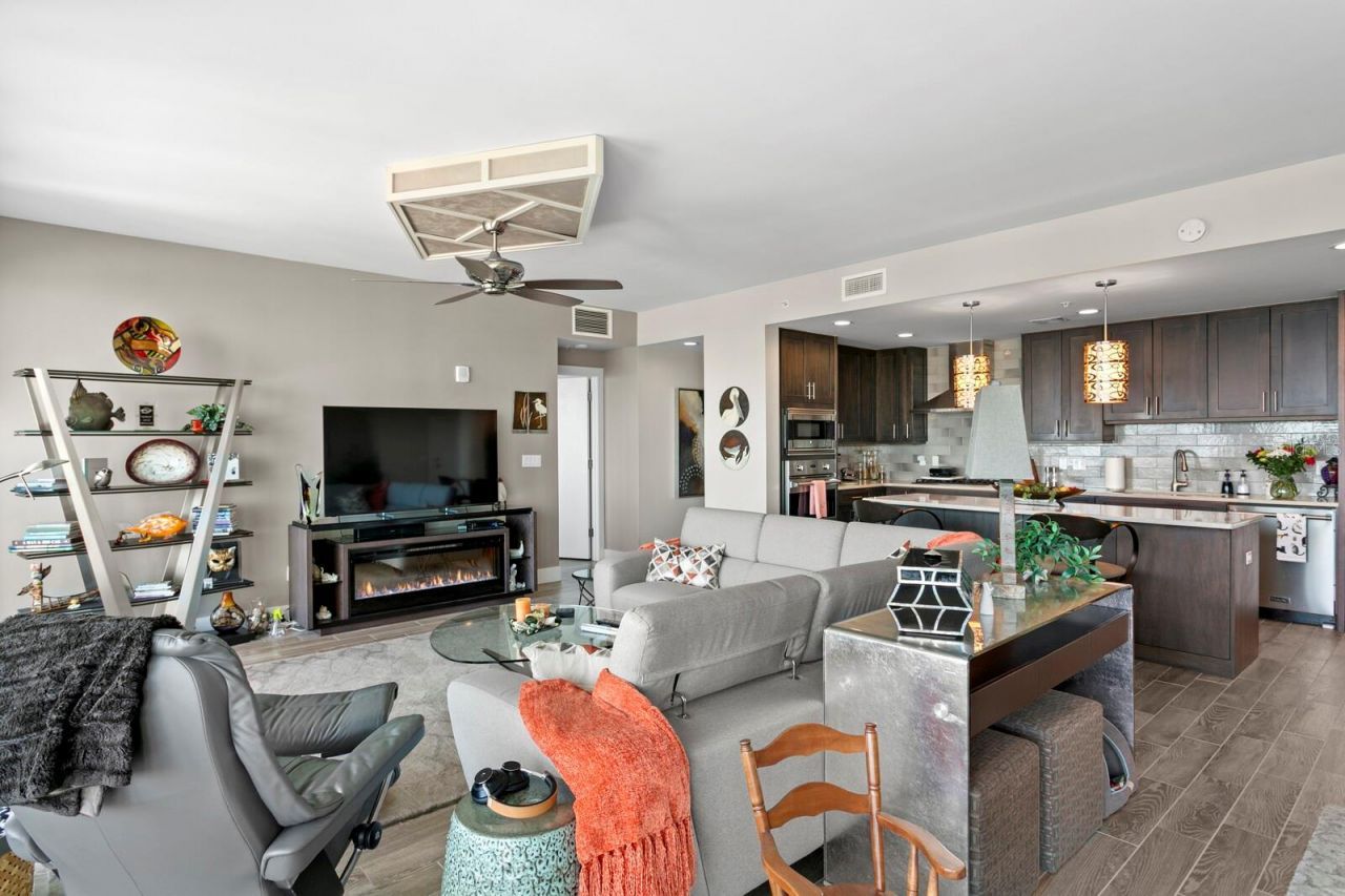 176 4th Avenue Ne, Unit 1002, Saint Petersburg, FL 33701 Photo