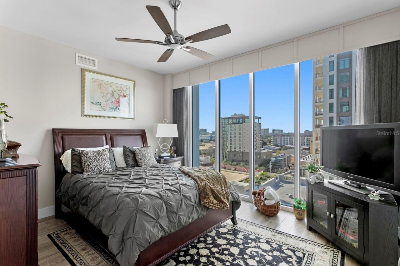 176 4th Avenue Ne, Unit 1002, Saint Petersburg, FL 33701 Photo