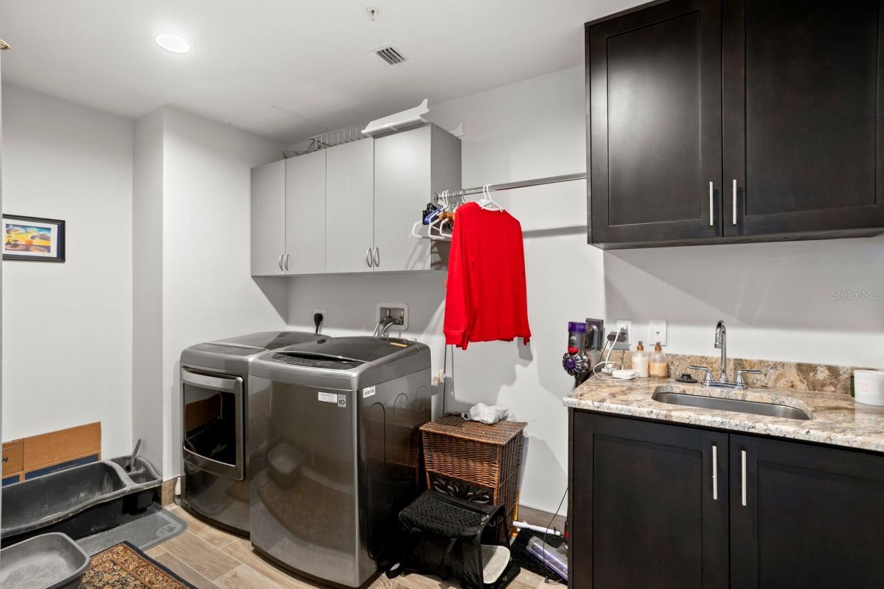 176 4th Avenue Ne, Unit 1002, Saint Petersburg, FL 33701 Photo